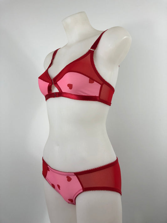 red and pink heart lingerie. vintage inspired classic cut panties knickers with pink heart front and red mesh sides, perfect for valentines cheesecake pin ups,  A fun, bold, playful retro inspired underwear set