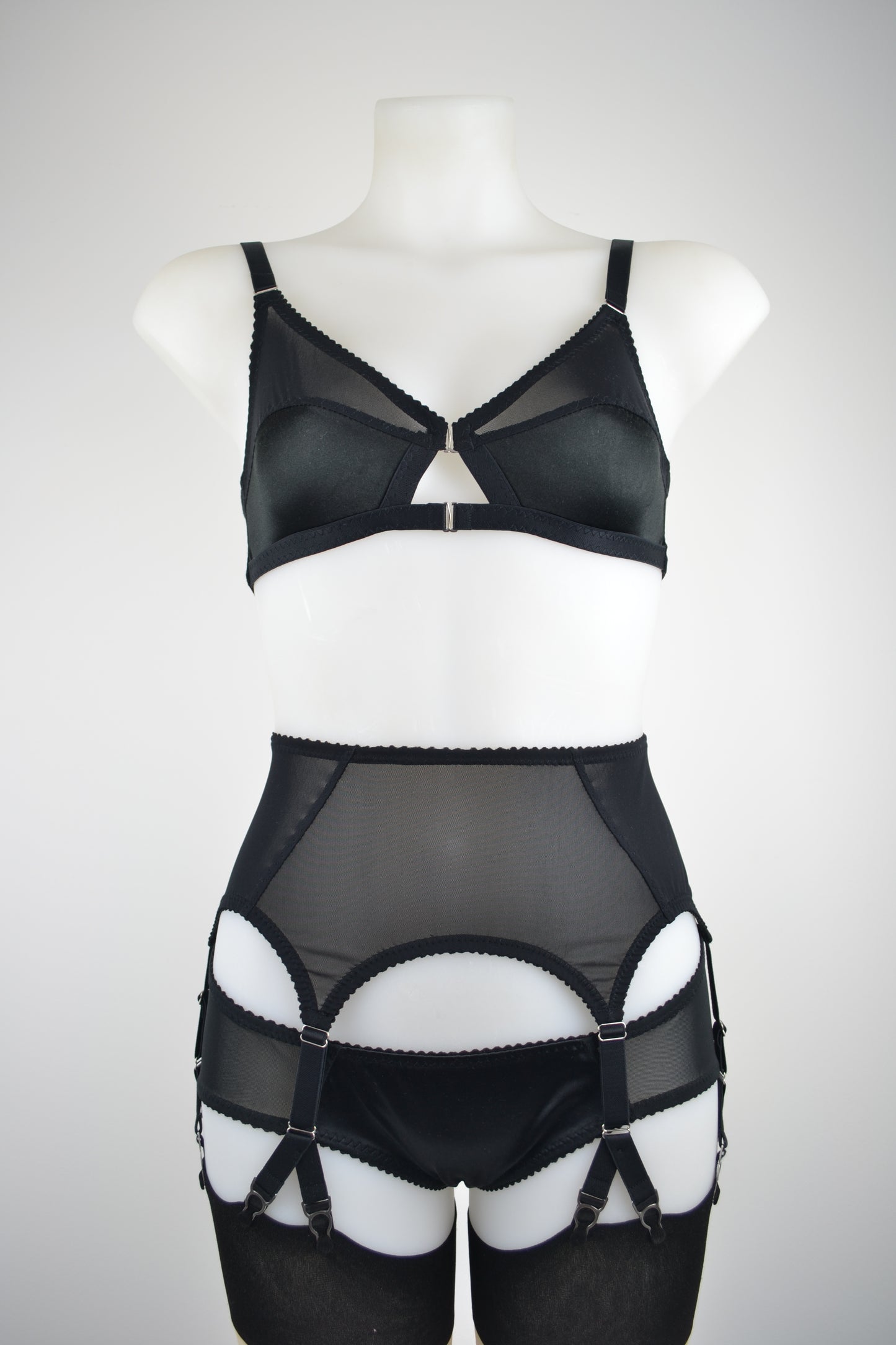 black sheer mesh 6 strap suspender belt y strap garter belt. Vintage, retro fetish inspired lingerie and underwear by Pip & Pantalaimon. Transgender non-binary underwear and lingerie
