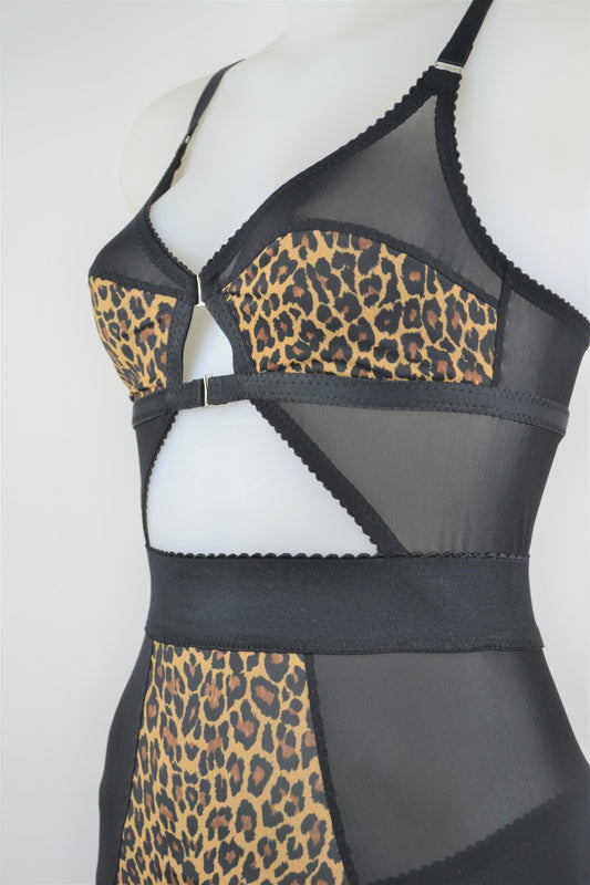 leopard print corselette corset lingerie bra garter suspender belt girdle girdlette. 6 strap metal stockings. plus size ethical and sustainable lingerie underwear by pip & pantalaimon.