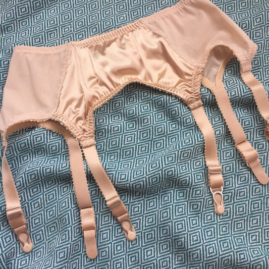 Vintage Inspired Lingerie News tagged "six strap metal suspender belt" Pip & Pantalaimon Lingerie Vintage Inspired Lingerie News tagged "six strap metal suspender belt" Pip & Pantalaimon Lingerie