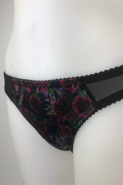 Fantasy Thong UK10