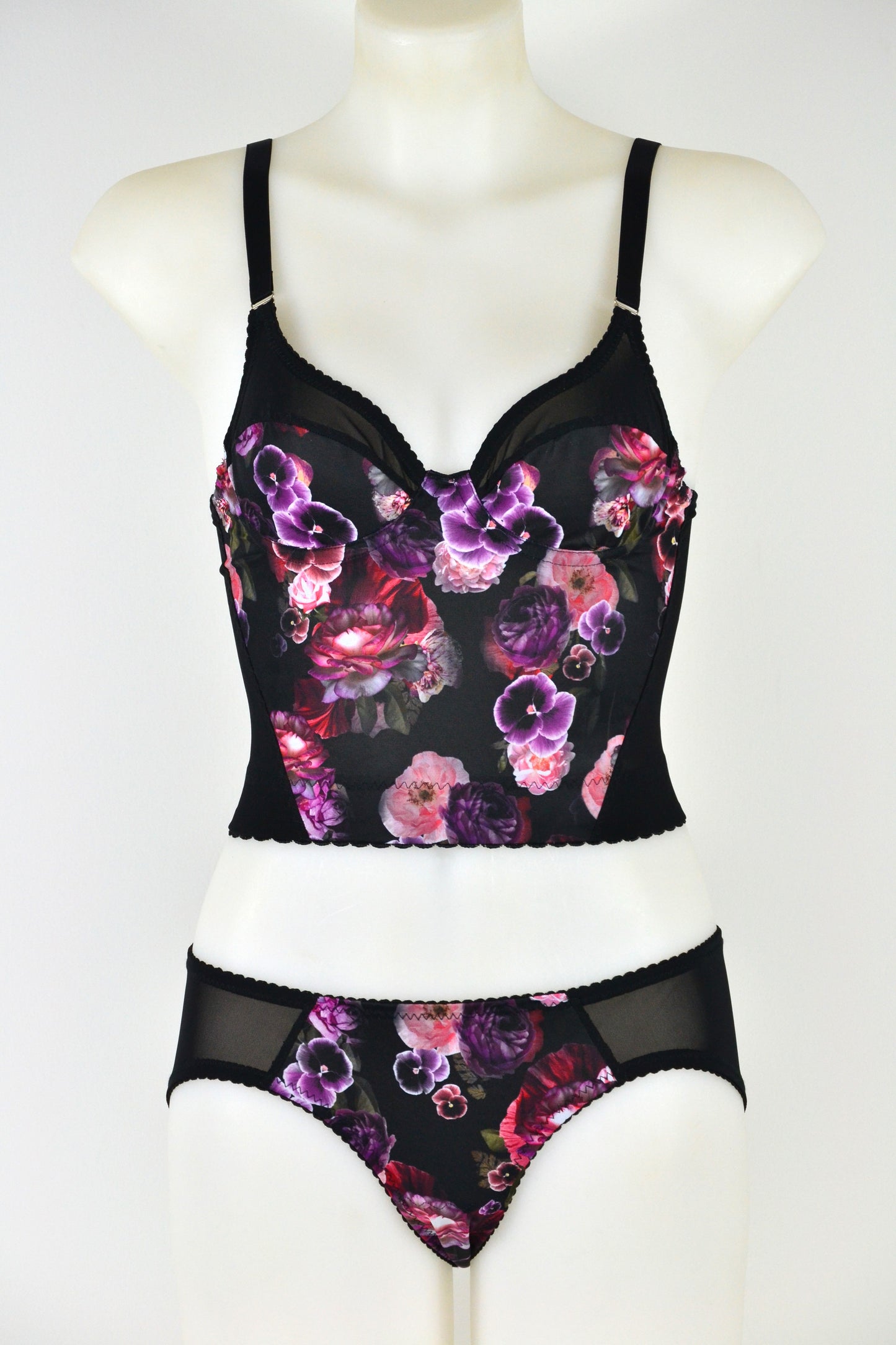 Viola Longline Underwired Bra