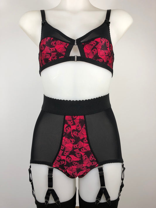 Crimson Papillon Cinching High Waisted Knicker with 6 Detachable Y-Straps