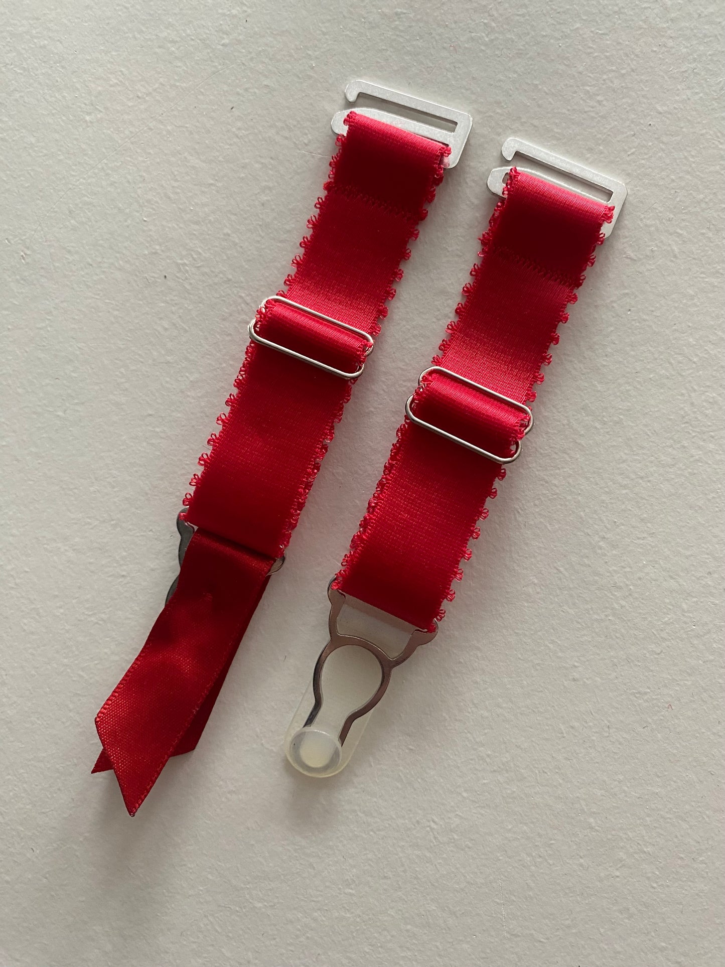 detachable suspender garter straps for lingerie and underwear. adjustable and removable replacements extra wide 20mm think strong straps for corset basque stockings garters. black elastic with strong silver steel garter grips