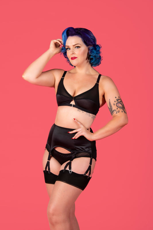 black classic satin 6 y-strap suspender garter belt with metal clips. vintage and retro inspired plus size lingerie by pip and pantalaimon. fetish pin up underwear. Transgender non-binary underwear and lingerie