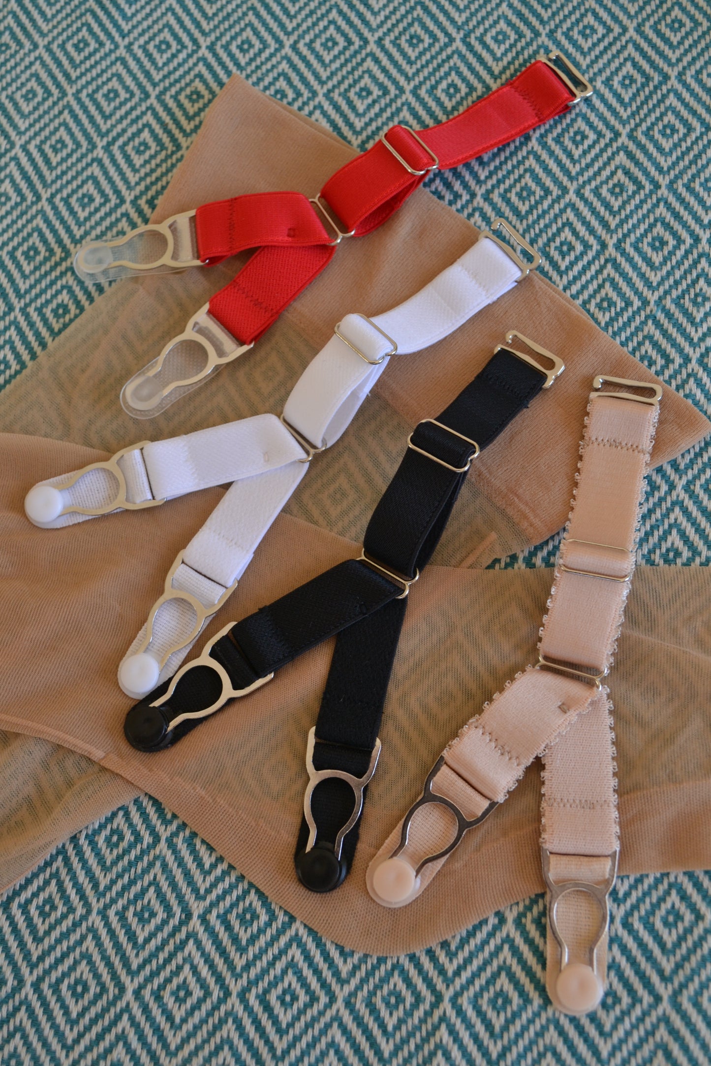   Double suspender straps Y strap garter with a hook on top to attach your corset or masque to seamed nylon stockings. 15mm wide elastic in colour black red white and nude beige biscotti peach. 